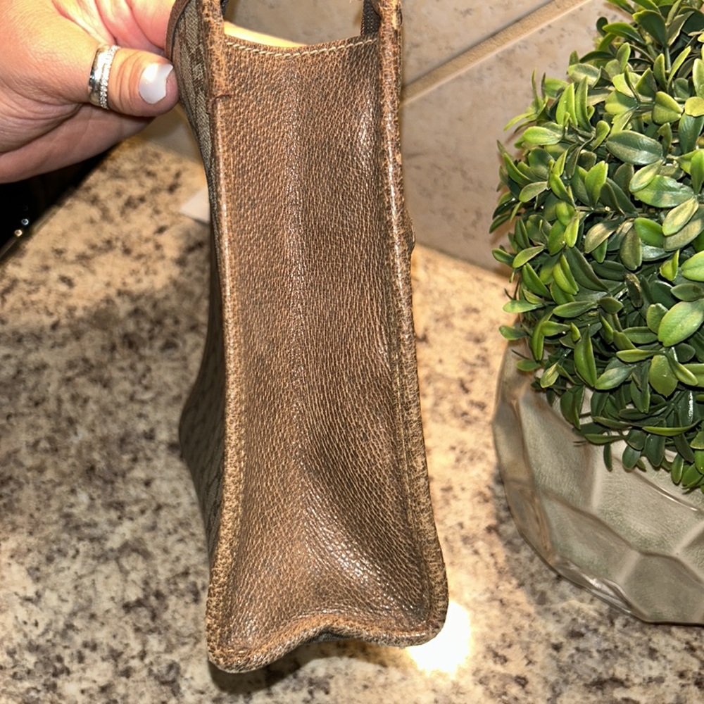 VINTAGE Gucci Plus Clutch - Picture 8 of 9